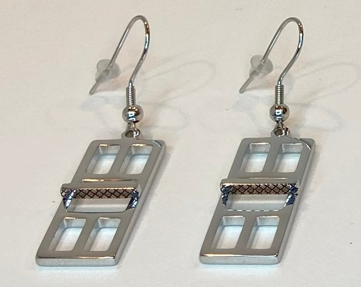 Victory Court Earrings